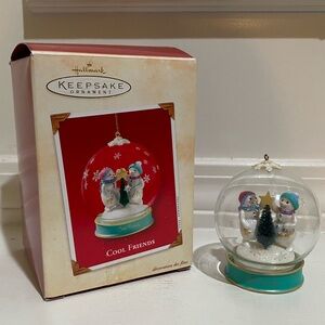 Vintage Hallmark Keepsake Ornament Cool Friends Snow Globe Glass 2002